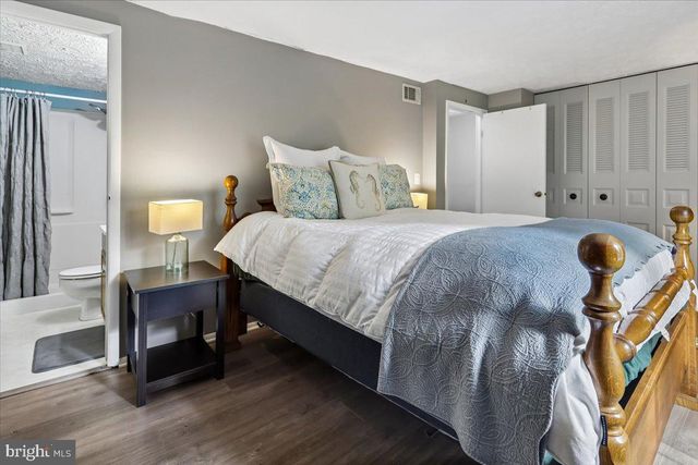 12151 PURPLE SAGE CT, Reston, VA 20194