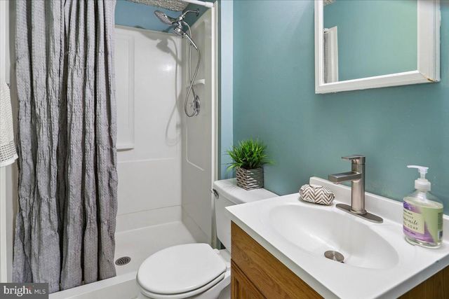 12151 PURPLE SAGE CT, Reston, VA 20194