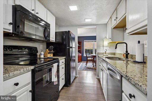 12151 PURPLE SAGE CT, Reston, VA 20194