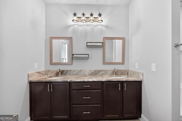 173 W Lake Boulevard, Carrollton, GA 30116