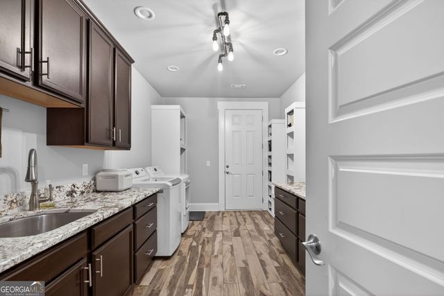 173 W Lake Boulevard, Carrollton, GA 30116