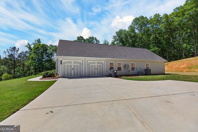 173 W Lake Boulevard, Carrollton, GA 30116