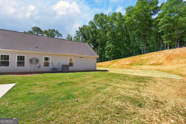 173 W Lake Boulevard, Carrollton, GA 30116