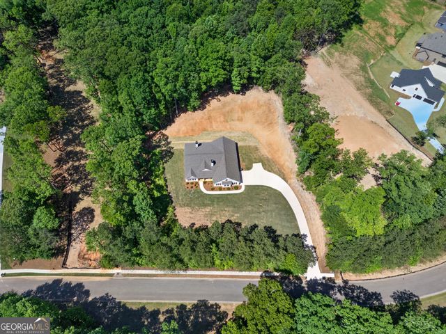 173 W Lake Boulevard, Carrollton, GA 30116