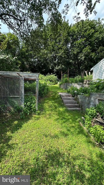 265 PORT CLINTON AVE, Hamburg, PA 19526