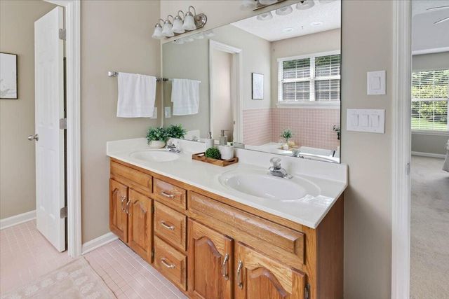 7923 Woodstone Drive, Hixson, TN 37343