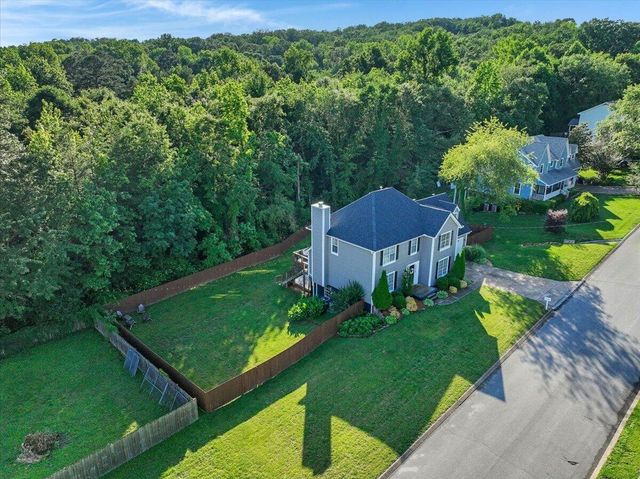 7923 Woodstone Drive, Hixson, TN 37343