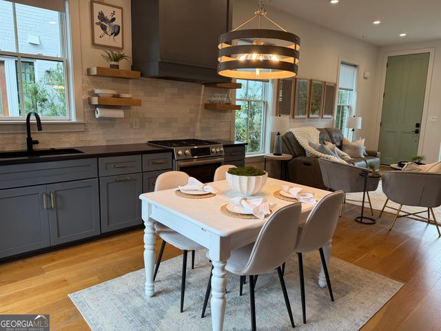 130 Glasgow Lane, Fayetteville, GA 30214