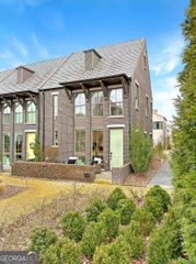 130 Glasgow Lane, Fayetteville, GA 30214