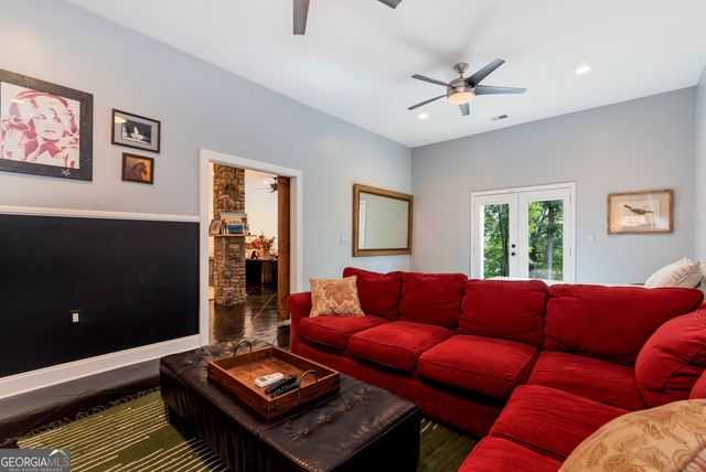 6319 Lakeview Drive, Buford, GA 30518