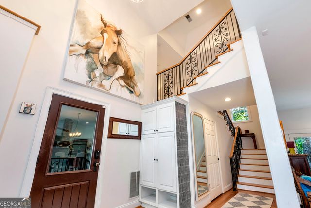 6319 Lakeview Drive, Buford, GA 30518