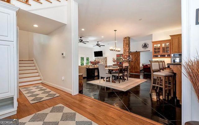 6319 Lakeview Drive, Buford, GA 30518