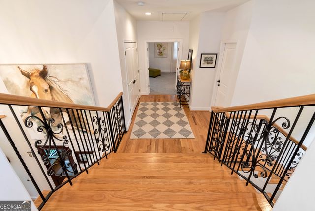 6319 Lakeview Drive, Buford, GA 30518