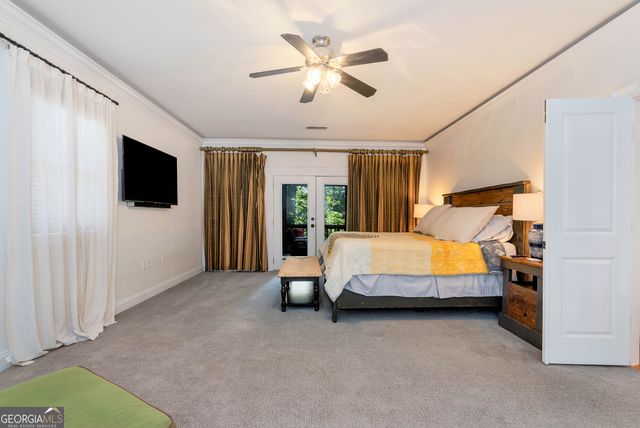 6319 Lakeview Drive, Buford, GA 30518