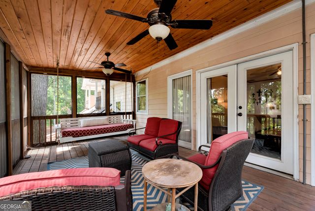 6319 Lakeview Drive, Buford, GA 30518