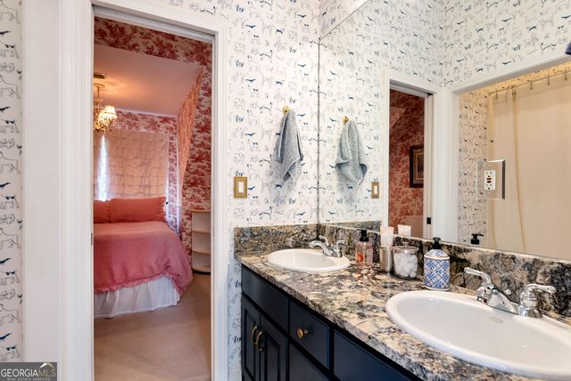 6319 Lakeview Drive, Buford, GA 30518