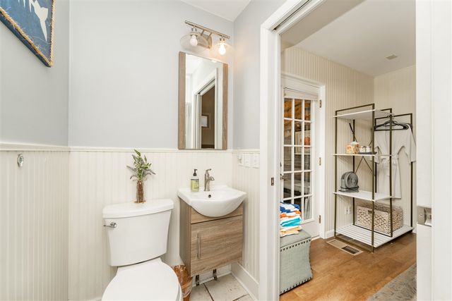 440 Water Street, Douglas, MI 49406