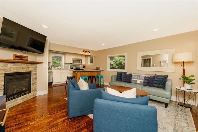 440 Water Street, Douglas, MI 49406