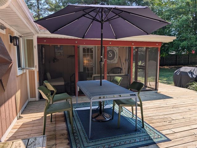 440 Water Street, Douglas, MI 49406