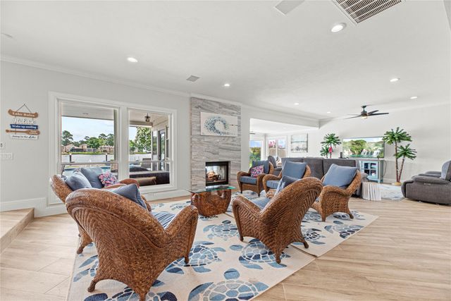 3114 Canterbury Lane, Montgomery, TX 77356