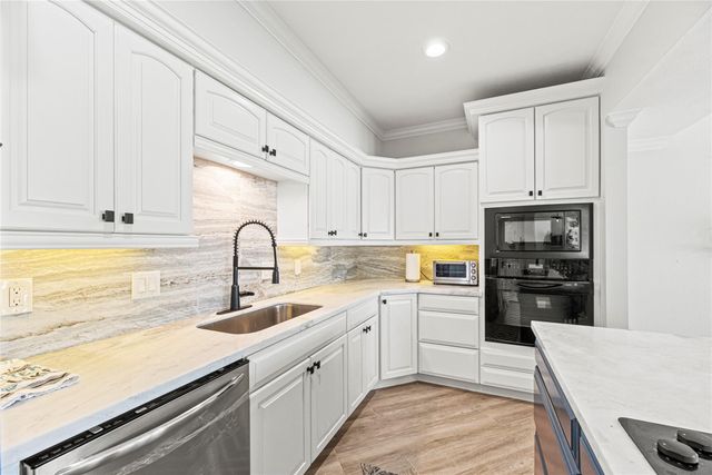 3114 Canterbury Lane, Montgomery, TX 77356