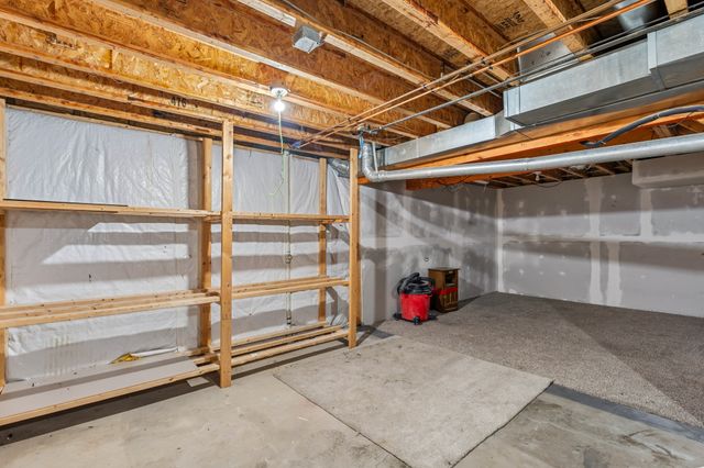 2608 Maury Street, Des Moines, IA 50317