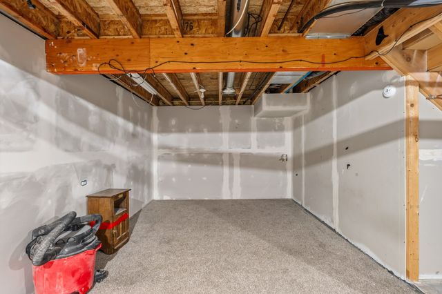 2608 Maury Street, Des Moines, IA 50317