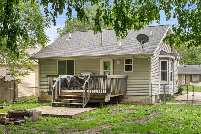 2608 Maury Street, Des Moines, IA 50317
