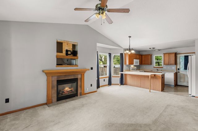 2608 Maury Street, Des Moines, IA 50317