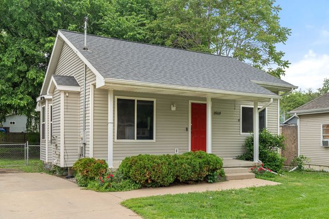 2608 Maury Street, Des Moines, IA 50317