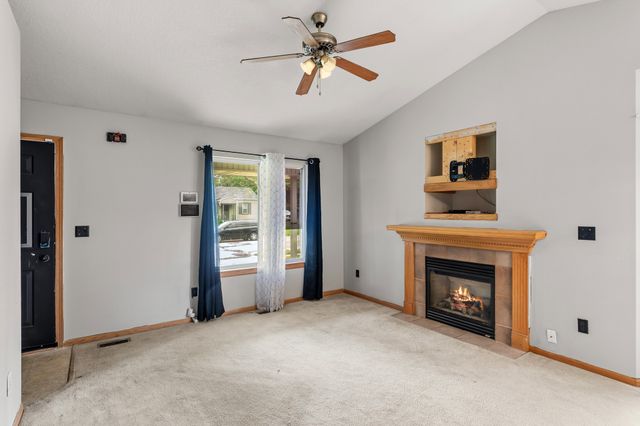 2608 Maury Street, Des Moines, IA 50317
