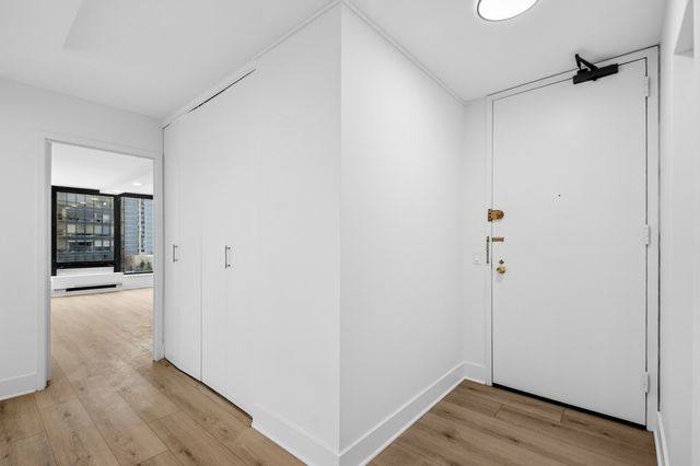 5445 N Sheridan Road 612, Chicago, IL 60640