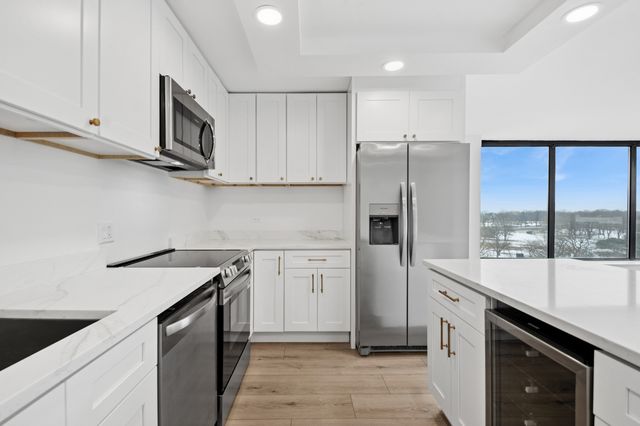 5445 N Sheridan Road 612, Chicago, IL 60640