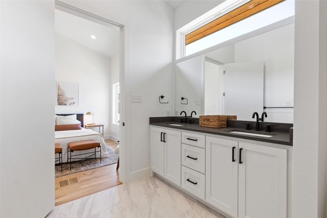 2120 Lovedale Avenue 103, Dallas, TX 75235