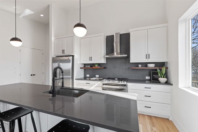 2120 Lovedale Avenue 103, Dallas, TX 75235