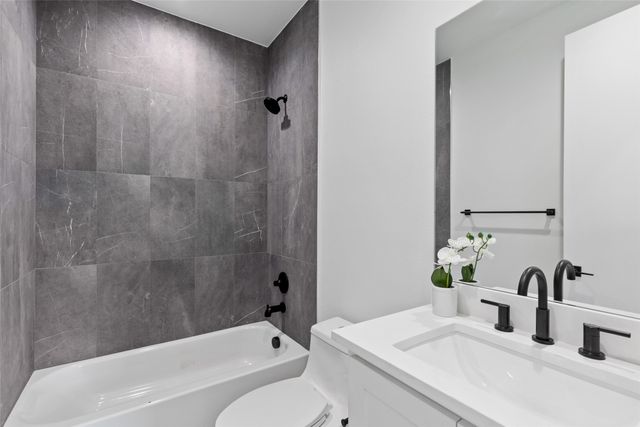 2120 Lovedale Avenue 103, Dallas, TX 75235