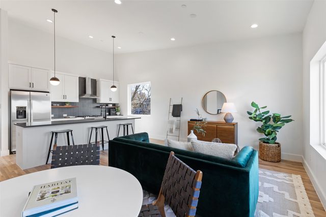 2120 Lovedale Avenue 103, Dallas, TX 75235