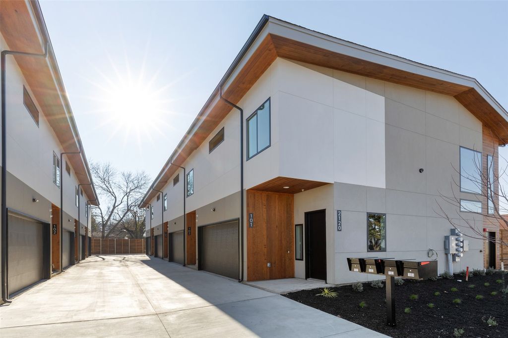 2120 Lovedale Avenue 103, Dallas, TX 75235