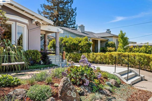 1621 Wellington St, Oakland, CA 94602