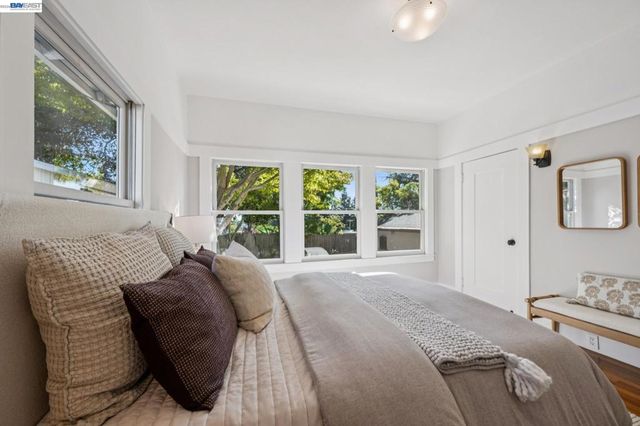 1621 Wellington St, Oakland, CA 94602