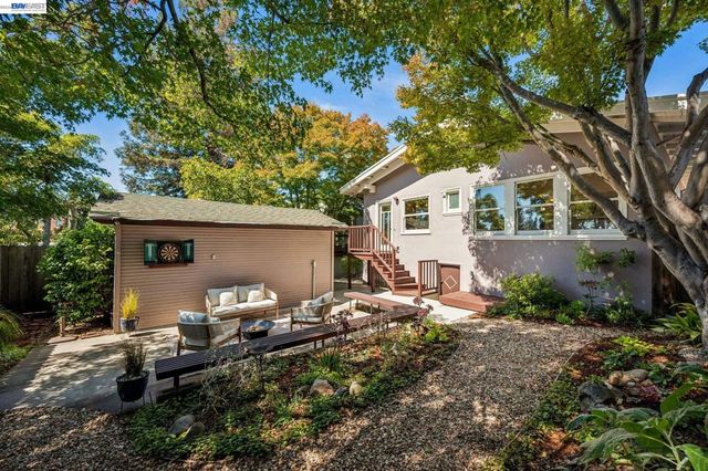1621 Wellington St, Oakland, CA 94602