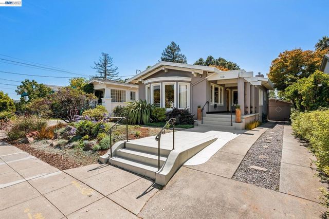 1621 Wellington St, Oakland, CA 94602