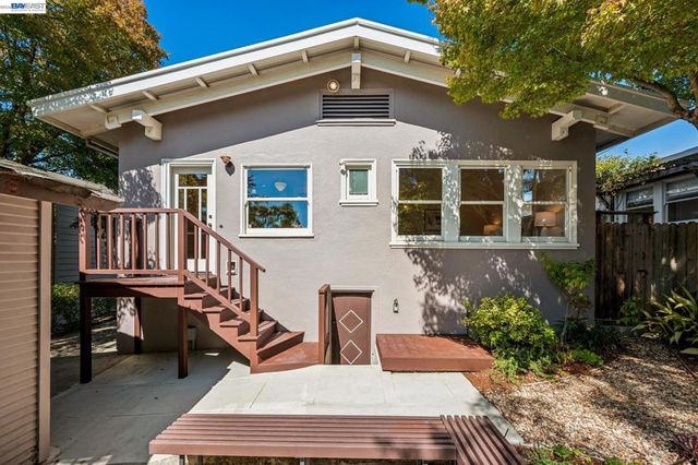 1621 Wellington St, Oakland, CA 94602