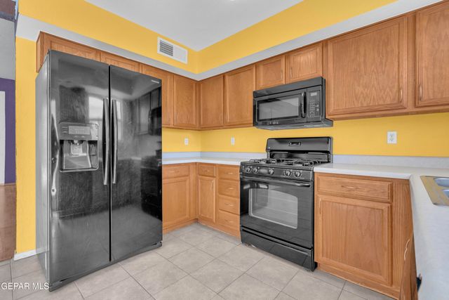 3316 BROKEN BOW Street, El Paso, TX 79936