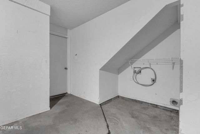 3316 BROKEN BOW Street, El Paso, TX 79936