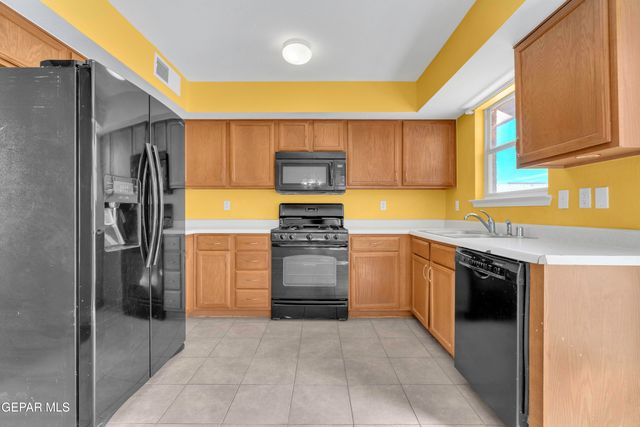 3316 BROKEN BOW Street, El Paso, TX 79936