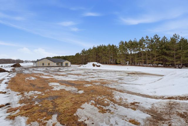 7215 Emerald Drive NE, Alexandria, MN 56308