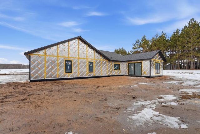 7215 Emerald Drive NE, Alexandria, MN 56308