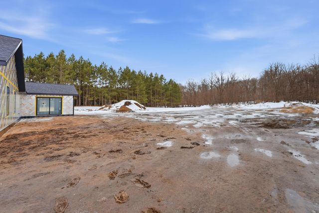 7215 Emerald Drive NE, Alexandria, MN 56308