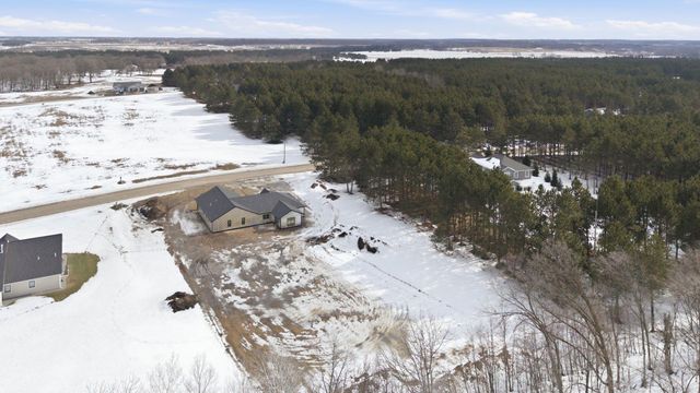 7215 Emerald Drive NE, Alexandria, MN 56308